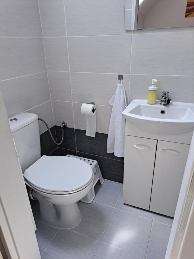 Apartmany Amalia Πιεστάνυ Εξωτερικό φωτογραφία