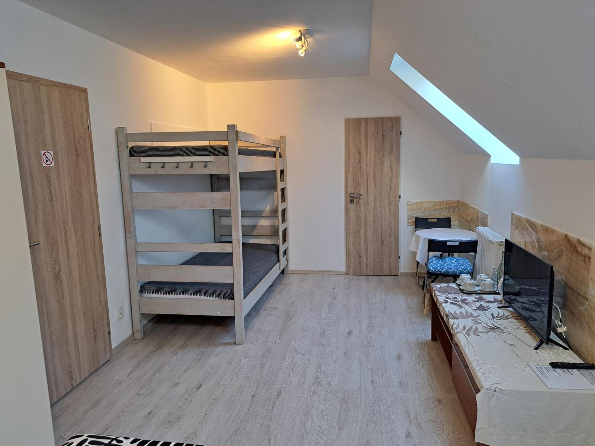 Apartmany Amalia Πιεστάνυ Εξωτερικό φωτογραφία
