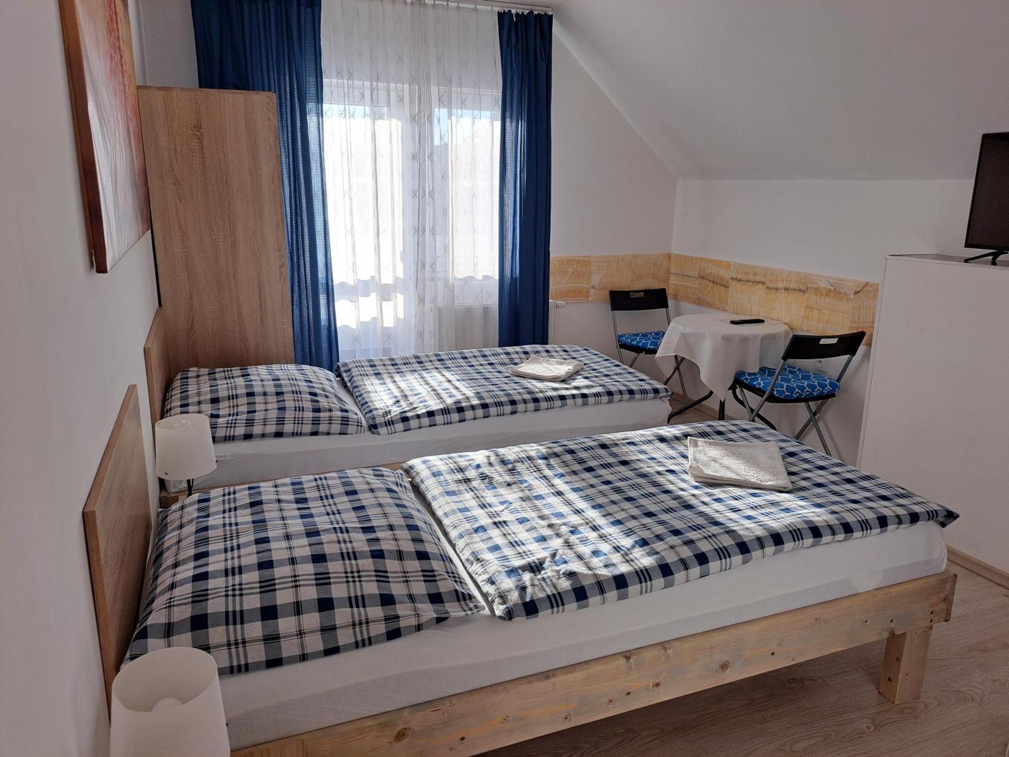 Apartmany Amalia Πιεστάνυ Εξωτερικό φωτογραφία