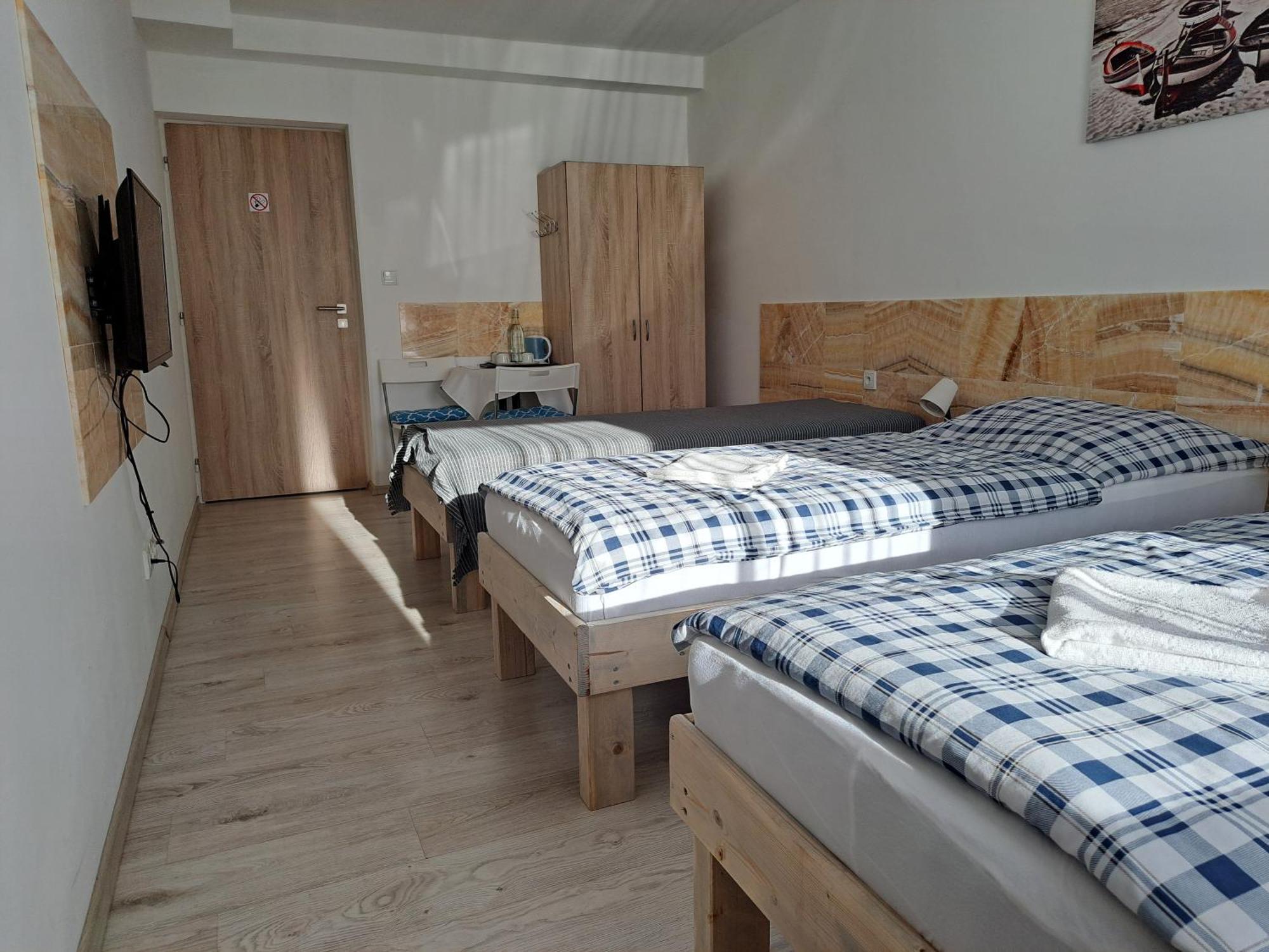 Apartmany Amalia Πιεστάνυ Εξωτερικό φωτογραφία