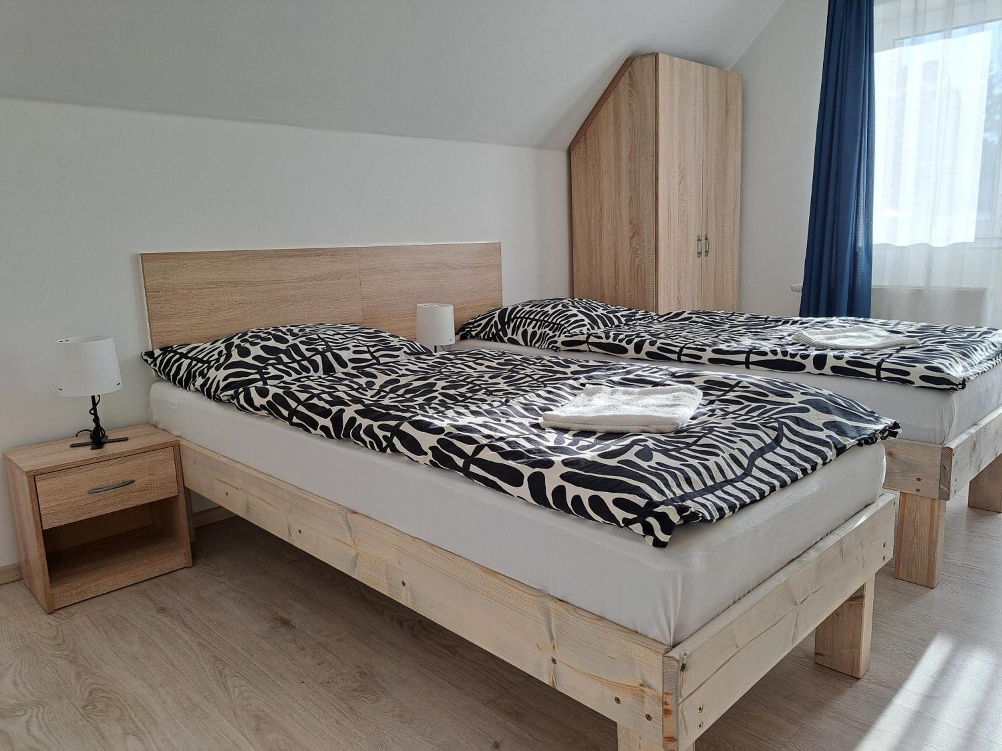 Apartmany Amalia Πιεστάνυ Εξωτερικό φωτογραφία